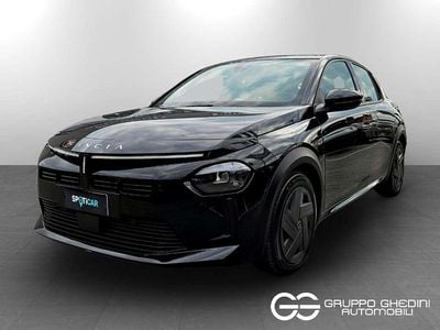 Usata Lancia Ypsilon 101 CV (74 kW) 2024 Vernice nero ardesia Utilitaria