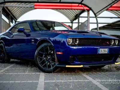 Usata Dodge Challenger 375 CV (275 kW) 2019 Bluazzurro Coupé
