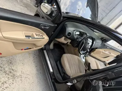 Usata Lancia Delta 120 CV (88 kW) 2012 Marrone Utilitaria