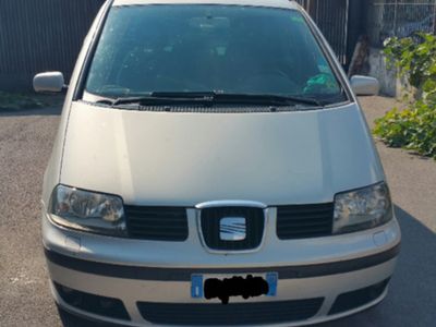 Usata Seat Alhambra 116 CV (85 kW) 2002 Grigio Monovolume