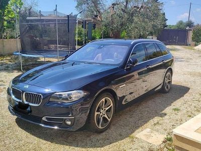 Begagnad BMW 520 Luxury Line 190 HK (139 kW) 2015 Blå Kombi