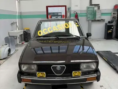 Usata Alfa Romeo 2000 107 CV (78 kW) 1981