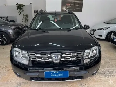 Usata Dacia Duster Lauréate 101 CV (74 kW) 2014 Nero SUV