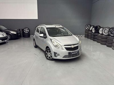 Begagnad Chevrolet Spark LS 68 HK (50 kW) 2010 Silver Halvkombi