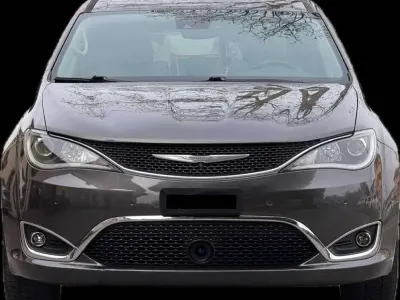 Usata Chrysler Pacifica Limited 287 CV (211 kW) 2018 Grigio Monovolume