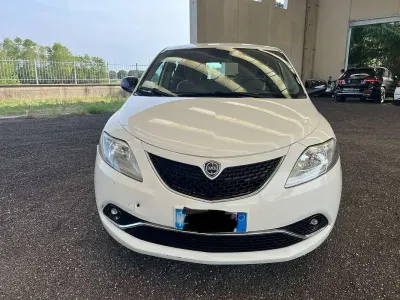 Usata Lancia Ypsilon