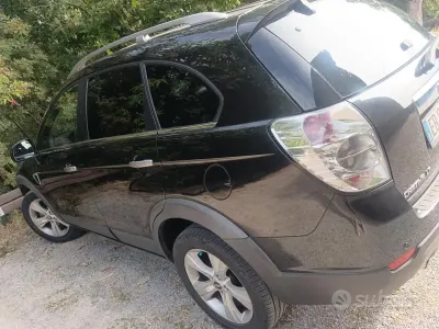 Usata Chevrolet Captiva 150 CV (110 kW) 2010 Nero SUV
