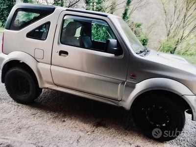 Usata Suzuki Jimny 2005 Grigio SUV