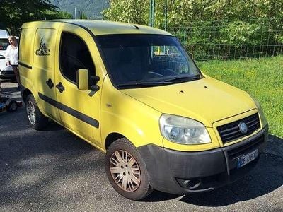 Occasion Fiat Doblò Active 105 ch (77 kW) 2006 Jaune Monospace