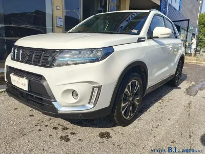 Usata Suzuki Vitara 102 CV (75 kW) 2022 Bianco SUV