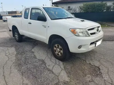 Usata Toyota HiLux