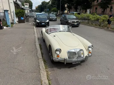 Usata MG 1600 30 CV (22 kW) 1985 Bianco Berlina
