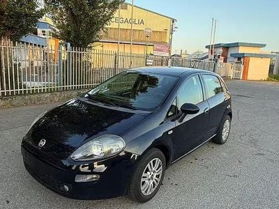 Usata Fiat Punto 77 CV (56 kW) 2017 Blu Utilitaria