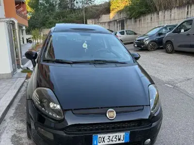 Usata Fiat Grande Punto Dynamic 90 CV (66 kW) 2009 Nero Utilitaria