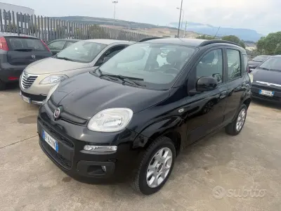 Usata Fiat Panda Easy 80 CV (58 kW) 2014 Bluazzurro Utilitaria