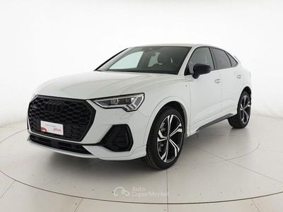 Usata Audi Q3 Sportback Ambiente 200 CV (147 kW) 2022 Bianco ghiaccio metallizzato SUV