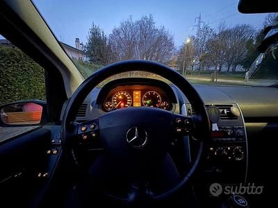 Usata Mercedes A200 95 CV (69 kW) 2008 Monovolume