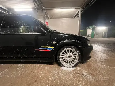 Usata Peugeot 106 118 CV (86 kW) 2002 Nero Utilitaria