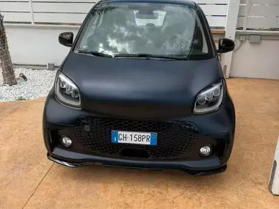 Usata Smart ForTwo Electric Drive 41 kW (56 CV) 2021 Bluazzurro Berlina
