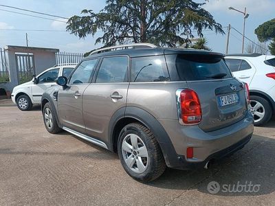 Begagnad Mini Cooper D Countryman Business 150 HK (110 kW) 2017 Brun SUV