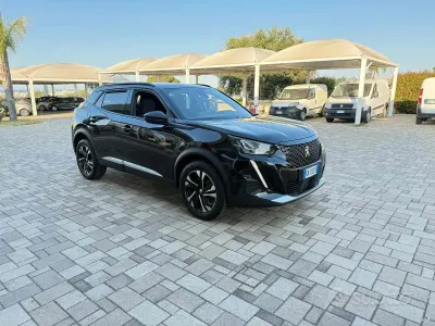 Brugt Peugeot 2008 Allure 131 HK (96 kW) 2023 Sort SUV