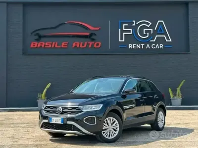 Usata VW T-Roc Life 150 CV (110 kW) 2025 Nero SUV