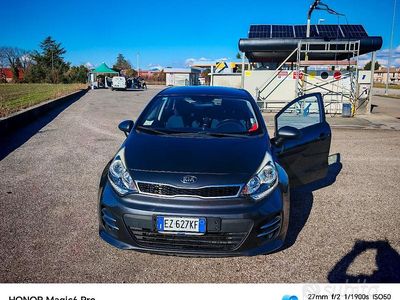 Usata Kia Rio 2015 Marrone Berlina