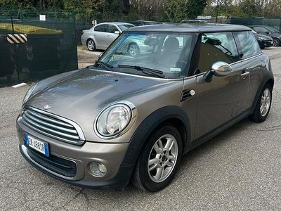 Usata Mini Cooper 75 CV (55 kW) 2012 Grigio Utilitaria