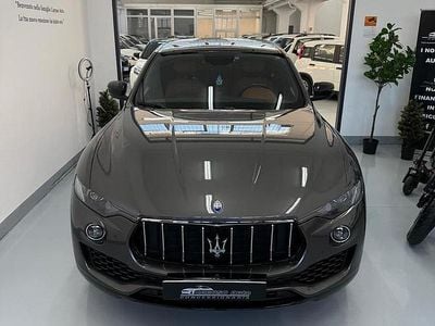 Grigio Usata 2016 Maserati Levante SUV | 26.900 € (Buon prezzo)
