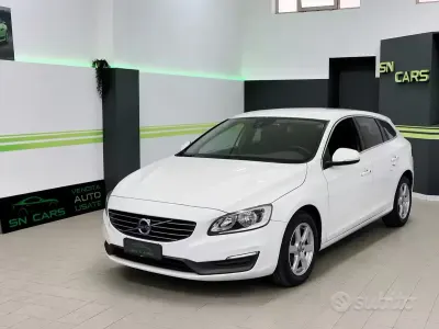 Usata Volvo V60 Kinetic 115 CV (84 kW) 2014 Grigio Station wagon