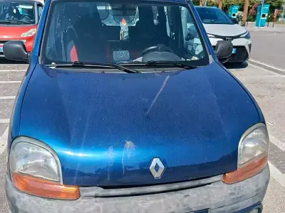 Usata Renault Kangoo 80 CV (58 kW) 2001 Monovolume