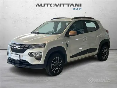 Usata Dacia Spring Extreme 47 kW (65 CV) 2023 Grigio chiaro Utilitaria