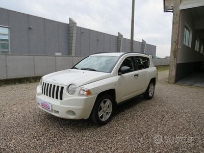 Usata Jeep Compass Sport 140 CV (102 kW) 2009 Bianco SUV