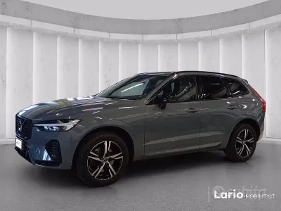 Usado Volvo XC60 R-Design 197 HP (144 kW) 2022 Cinzento SUV
