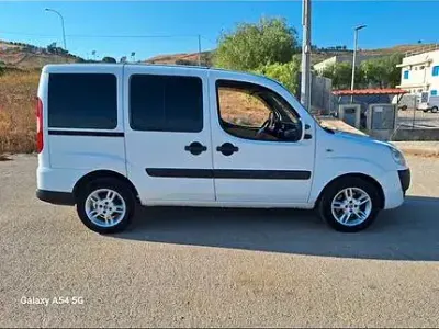Usata Fiat Doblò 105 CV (77 kW) 2007 Bianco Monovolume