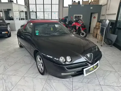 Usado Alfa Romeo Spider 155 CV (114 kW) 2000 Negro Descapotable