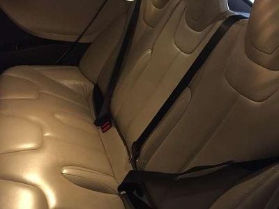 Usata Tesla Model S 135 kW (184 CV) 2016 Bianco Utilitaria