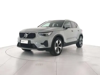 Usata Volvo XC40 Core 163 CV (119 kW) 2024 Grigio SUV
