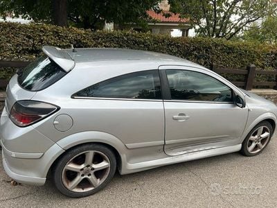 Opel Astra GTC