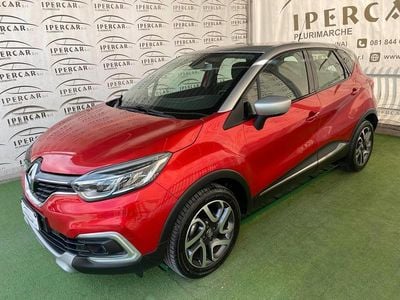 Usata Renault Captur Initiale Paris 120 CV (88 kW) 2017 Rosso SUV