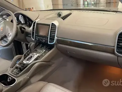 Usata Porsche Cayenne Turbo 500 CV (367 kW) 2010 SUV