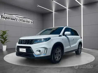 Usata Suzuki Vitara Cool 129 CV (94 kW) 2023 Bianco SUV
