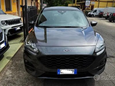 Occasion Ford Kuga ST-Line 120 ch (88 kW) 2022 Gris SUV