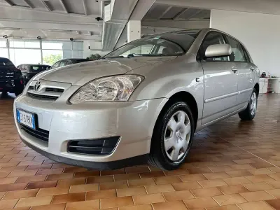 Usata Toyota Corolla 97 CV (71 kW) 2005 Other Berlina
