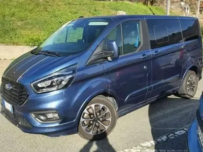 Usata Ford Tourneo Custom Sport 185 CV (136 kW) 2020 Blu/azzurro Furgone