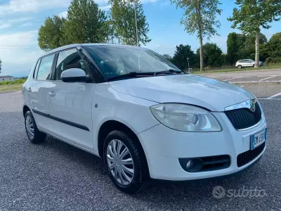 Usata Skoda Fabia 69 CV (50 kW) 2007 Bianco Berlina