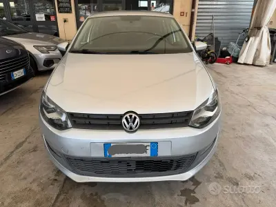 Usata VW Polo Trendline 75 CV (55 kW) 2009 Grigio Utilitaria