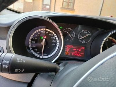 Usata Alfa Romeo Giulietta 120 CV (88 kW) 2014 Bianco Utilitaria