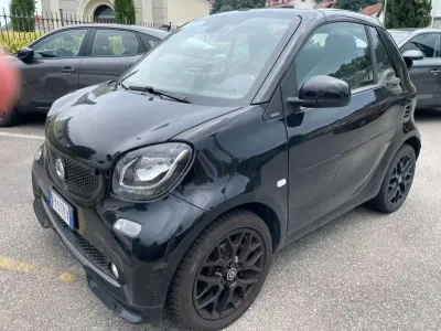 Usata Smart ForTwo Cabrio Passion 90 CV (66 kW) 2019 Nero Cabrio