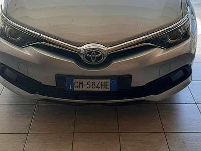 Usata Toyota Auris Touring Sports Business Edition 90 CV (66 kW) 2019 Grigio Station wagon